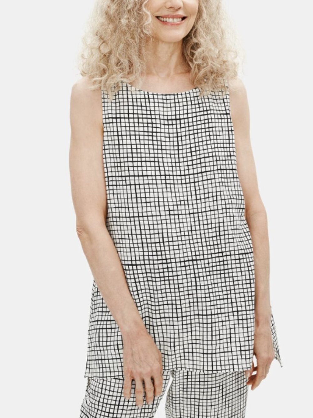 Eileen Fisher Boxed/Grid Print Sleeveless Top in Black & White - Size M